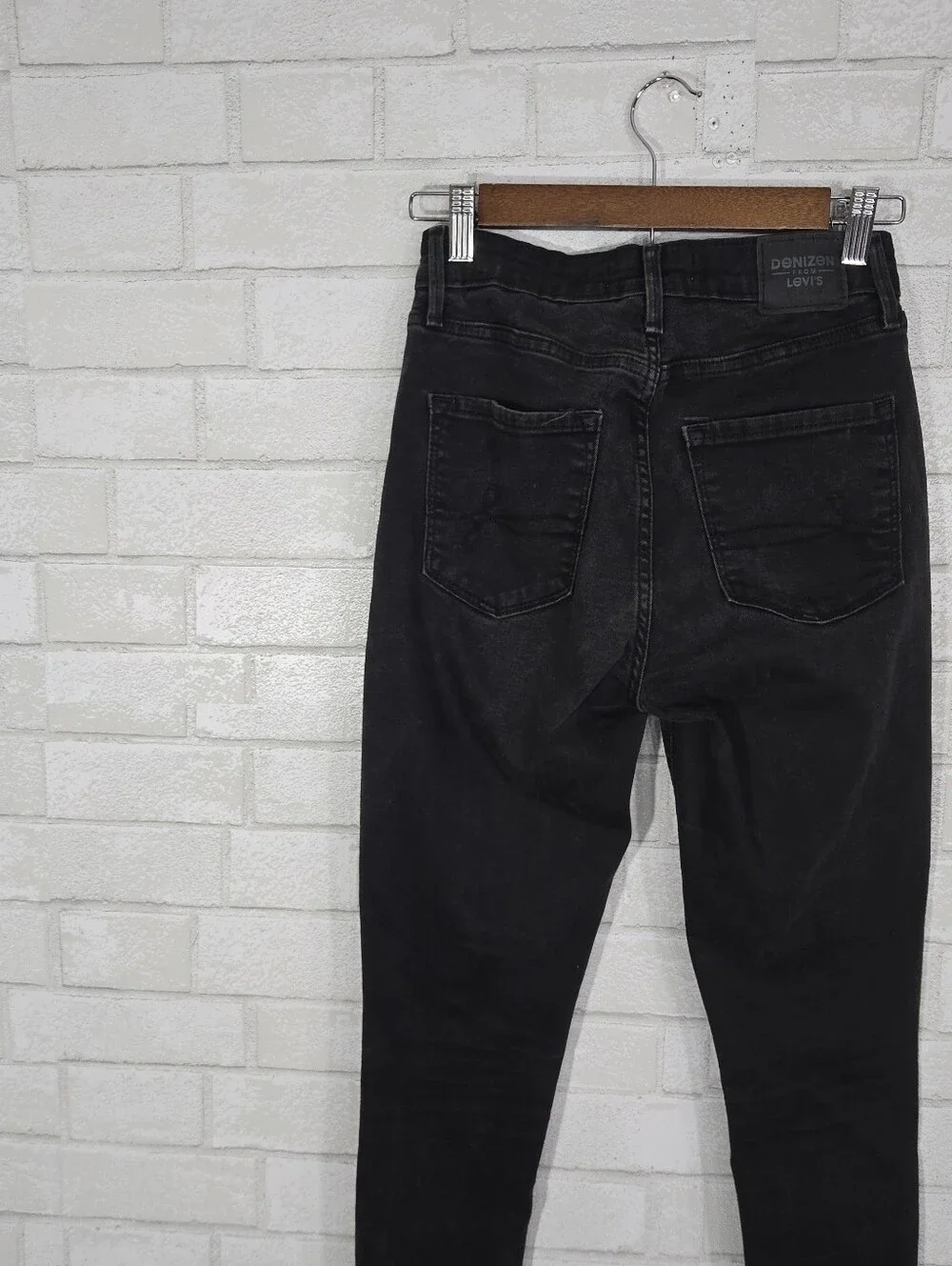Denizen from Levi's ultra high-rise super skinny jeans